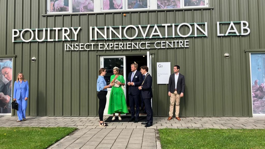 Koning Willem-Alexander en koningin Maxima op bezoek in Barneveld